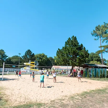 Camping Les Sables De Cordouan 413s * Les Mathes